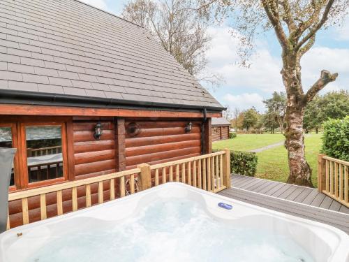 Bridgetown House | Willow