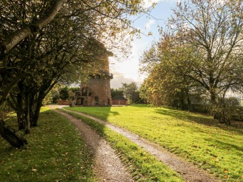 Ormskirk House | Windmill On The Farm