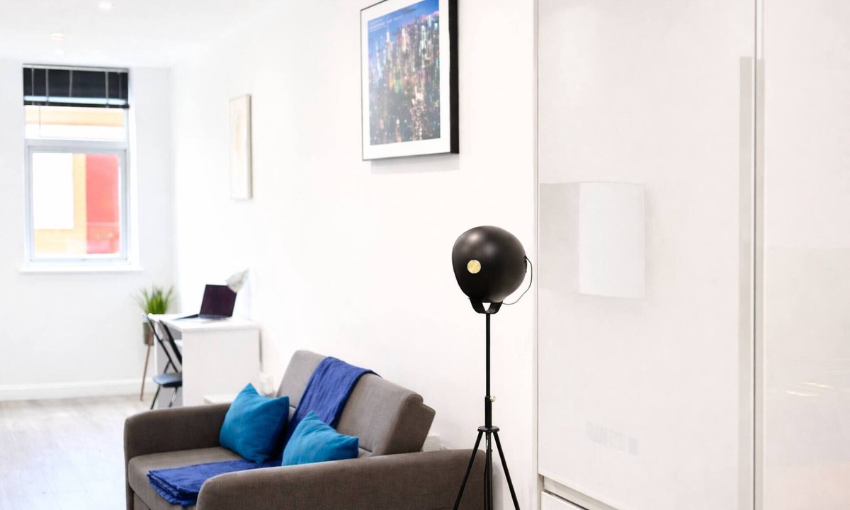 Leicester City Centre Apartment | Work-Friendly 1-Bed Leicester