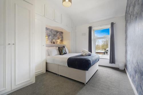 Fishburn House | Work Friendly 3 Bed House with Sofa Beds that Sleeps 7