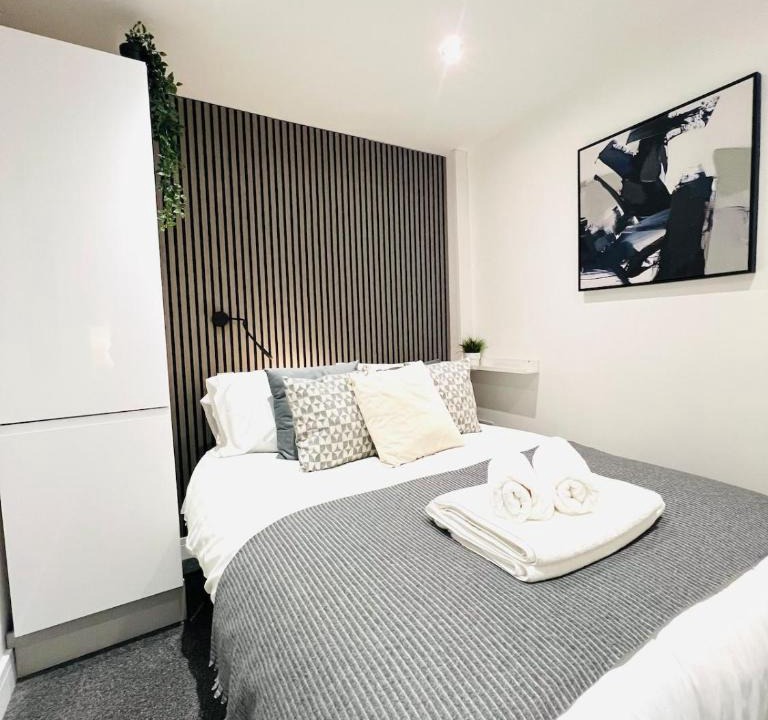 Worcester Apartment | Yastayzzz at Studio 3 Bransford Road