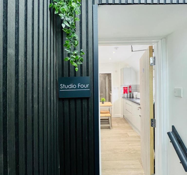 Worcester Apartment | Yastayzzz at Studio 4 Bransford Rd