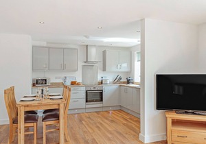 2 bedroom accommodation in Glastonbury