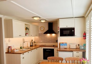 2 bedroom accommodation in Sea Palling