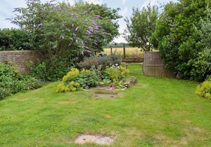 2 bedroom accommodation in Sea Palling