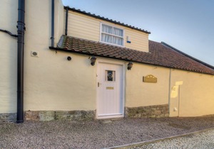2 bedroom accommodation in Pickering