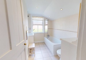 Central two bedroom Leamington Spa home