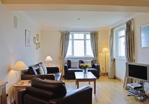 Links Apartment 6