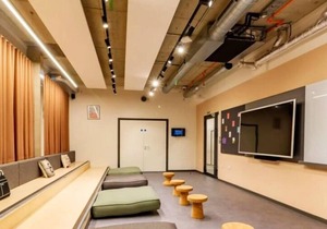 Students Only - Comfortable Room in a central location