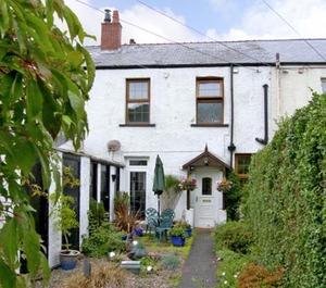 Railway Cottage Fairbourne 