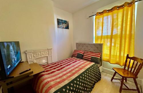 West Bromwich Bed & Breakfast | 1 Bed & Breakfast West Brom