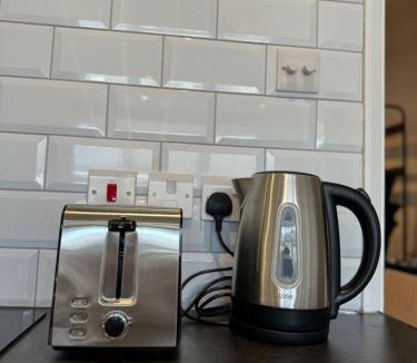 Mill Road Apartment | 1 bed flat in central Cambridge located over restaurant