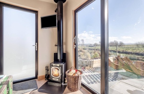 Fourstones Near Bentham Ski Chalet | 1 Bed in Austwick (oc-b37509)