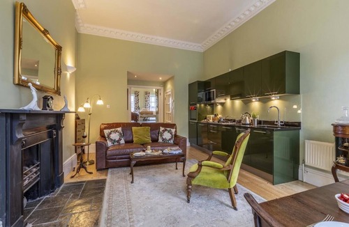 Upper Town Apartment | 1 Bed in Bath (oc-bhr5)