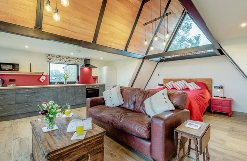 Abbess Roding RV Rental | 1 Bed in Bethersden (oc-w36923)