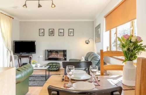 Bishopston House | 1 Bed in Bishopston oc-hh654