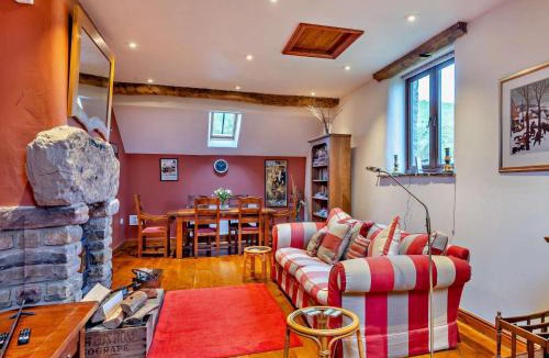 Combs House | 1 Bed in Combs oc-pk674