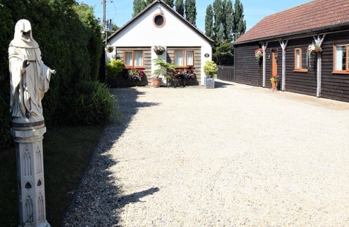 Devizes House | 1 Bed in Devizes (oc-58771)