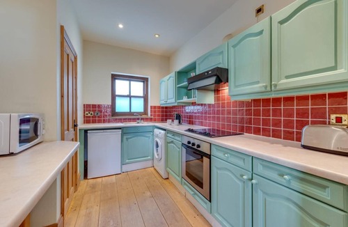 Docking Cottage | 1 Bed in Docking (oc-670)