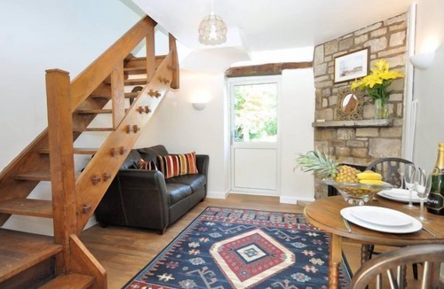 Gloucester Cottage | 1 Bed in Gloucester (oc-oldbn)