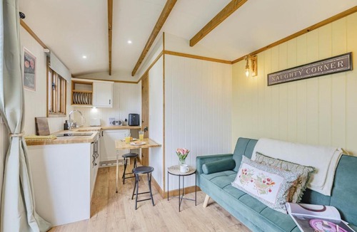 Horstead House | 1 Bed in Horstead oc-d41052