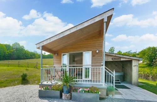 Brecon Cabin | 1 Bed in Lower Chapel oc-waa396
