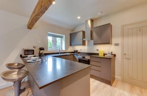 Saxmundham House | 1 Bed in Middleton oc-stbc