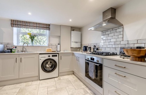 Peak District National Park Cottage | 1 Bed in Peak Forest (oc-s30591)