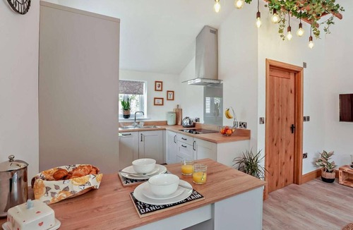 East Horrington Cottage | 1 Bed in Shepton Mallet (oc-94296)