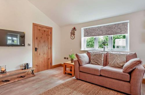 East Horrington House | 1 Bed in Shepton Mallet oc-94296