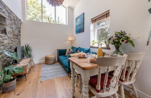 Torrington House | 1 Bed in Torrington oc-88055