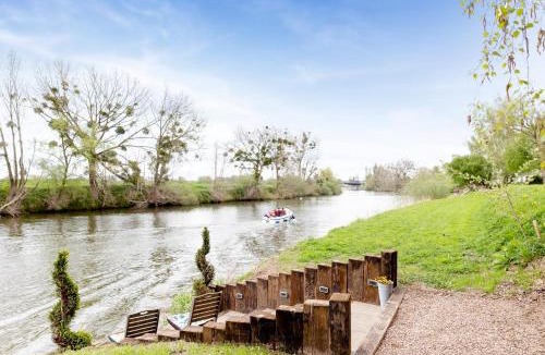 Severn Stoke House | 1 Bed in Upton-upon-Severn oc-t30854