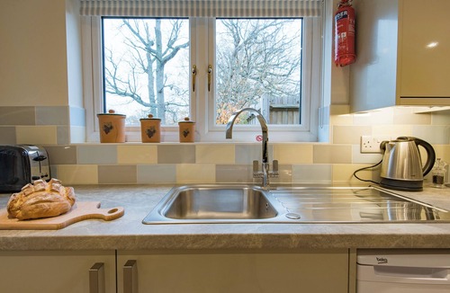 Abbess Roding Cottage | 1 bedroom accommodation in Biddenden, near Ashford