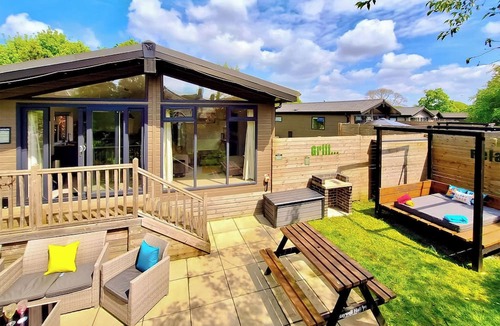 Raywell Ski Chalet | 1 bedroom accommodation in Raywell, Beverley
