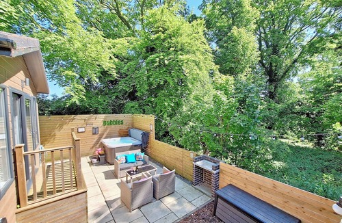 Raywell Ski Chalet | 1 bedroom accommodation in Raywell, Beverley