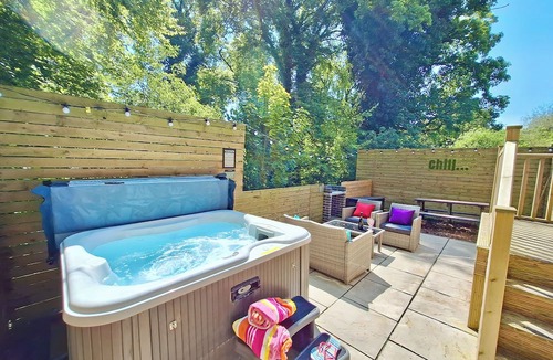 Raywell Ski Chalet | 1 bedroom accommodation in Raywell, Beverley