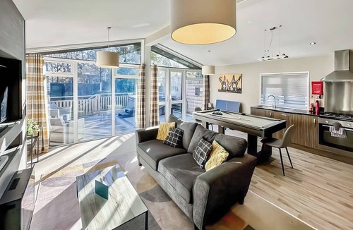 Raywell Ski Chalet | 1 bedroom accommodation in Raywell, Beverley