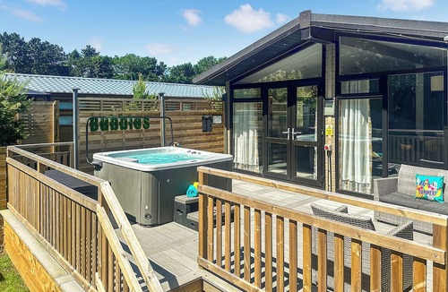 Raywell Ski Chalet | 1 bedroom accommodation in Raywell, Beverley