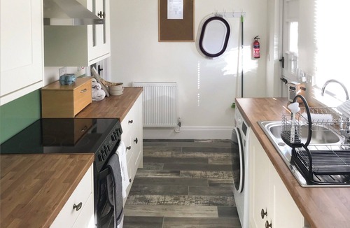 Trowbridge Cottage | 1 bedroom accommodation in Steeple Ashton, near Trowbridge