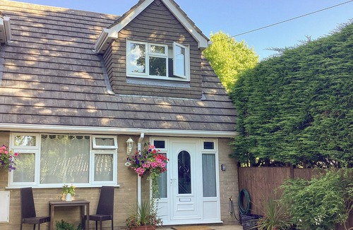 New Forest District Cottage | 1 bedroom accommodation in Bransgore