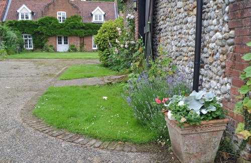 Hempstead Cottage | 1 bedroom accommodation in Hempstead, near Holt