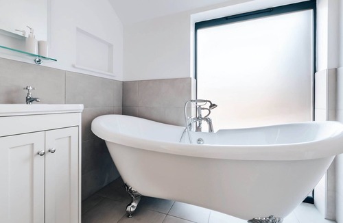 Polebrook Cottage | 1 bedroom accommodation in Stilton Fen, near Peterborough