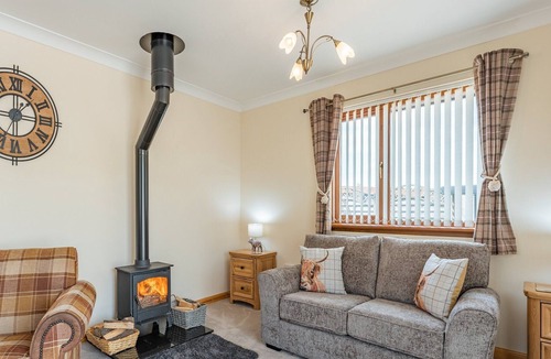 Airdrie Cottage | 1 bedroom accommodation in Plains, near Airdrie