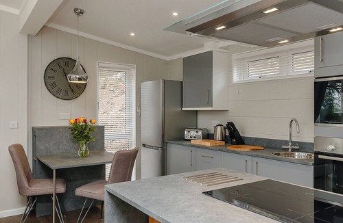 Cheddar Ski Chalet | 1 bedroom accommodation in Cheddar
