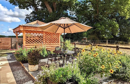 Postwick with Witton Cottage | 1 bedroom accommodation in Witton, near Brundall
