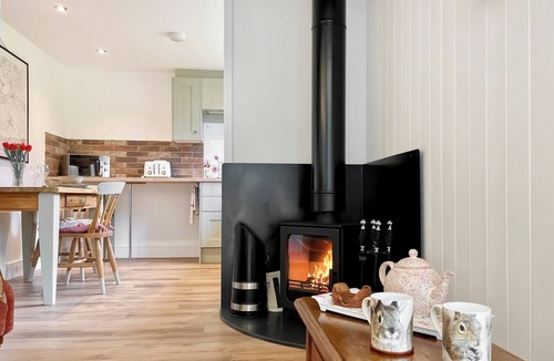 Corton Cottage | 1 bedroom accommodation in Silton, Near Gillingham