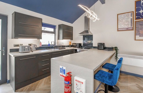 Selby Ski Chalet | 1 bedroom accommodation in South Duffield, Nr York