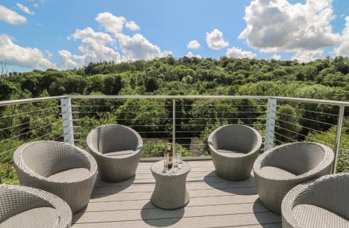 Amroth House | 1 Bryn Beudy