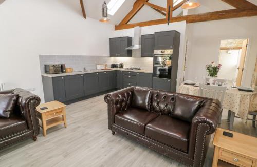 Llangefni House | 1 Mountain View