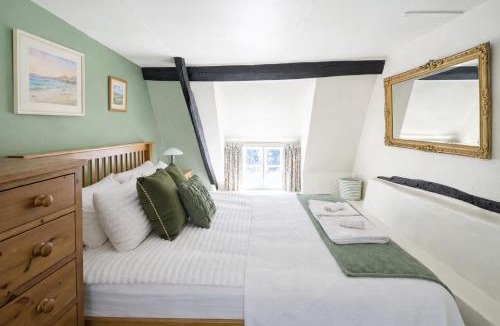 Exton House | 10 Pudding Bag Lane